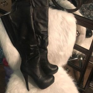 Knee high platform boots!